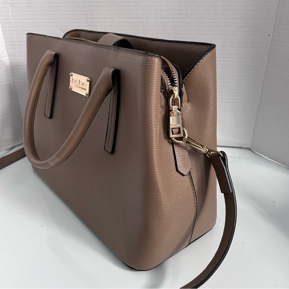 Bebe tan handbag - Picture 2 of 10